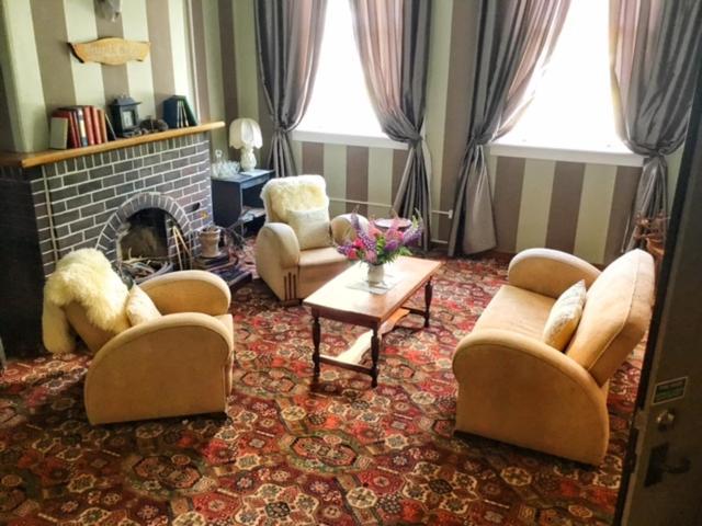 Royal Mail Hotel Lumsden Экстерьер фото